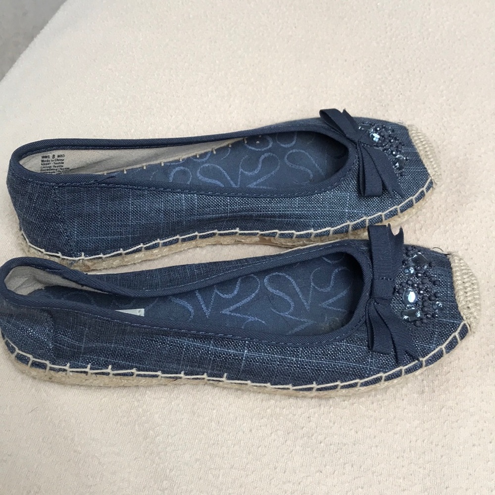 Vera wang flats